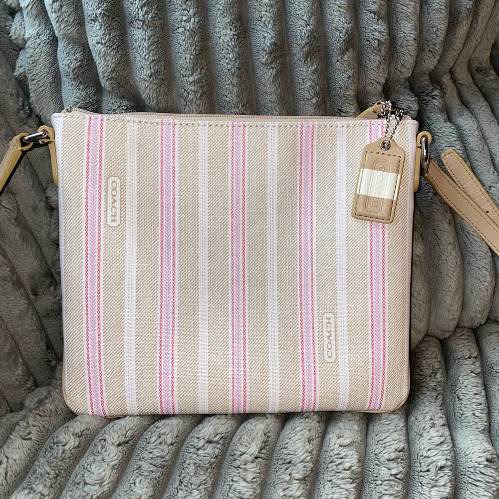 Coach Weekend Ticking swingback tan, pink striped crossbody bag
